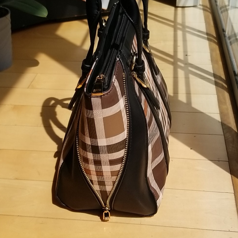 Purse - Picture 3 of 8